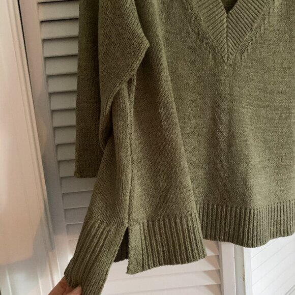 El Corte Ingles relaxed v-neck khaki/green chenille knitted sweater size small - Picture 4 of 7